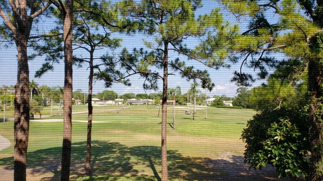 3755 Via Poinciana 304, Lake Worth, FL 33467