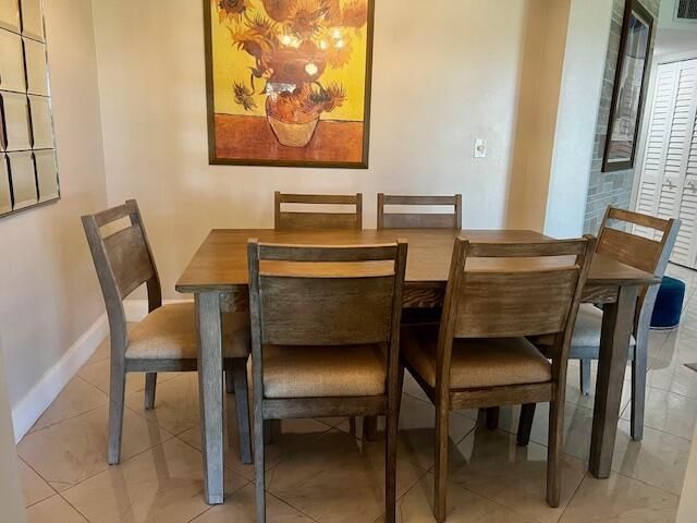 3755 Via Poinciana 304, Lake Worth, FL 33467