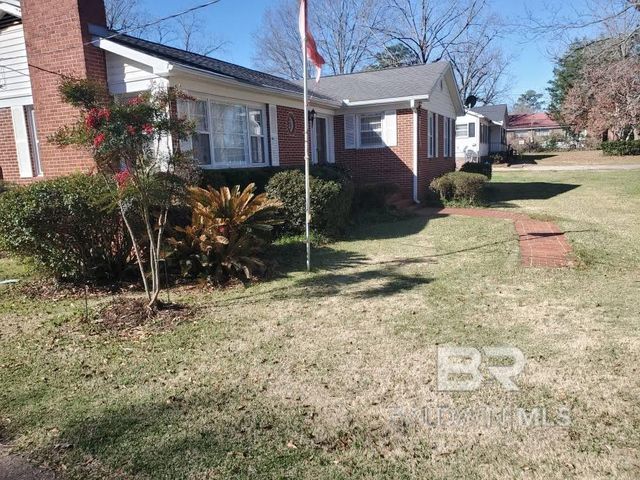 47 Chestnut Street, Monroeville, AL 36460