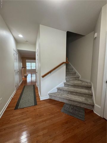 104 Daniels DR, Yorktown, VA 23690