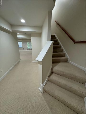 104 Daniels DR, Yorktown, VA 23690