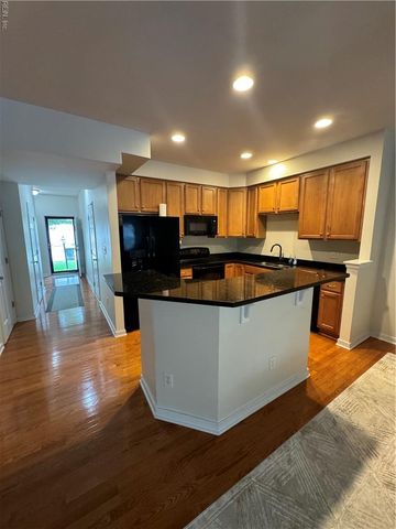 104 Daniels DR, Yorktown, VA 23690