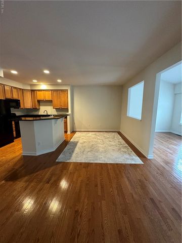 104 Daniels DR, Yorktown, VA 23690