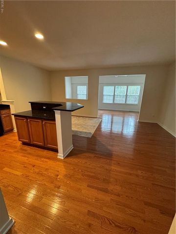 104 Daniels DR, Yorktown, VA 23690