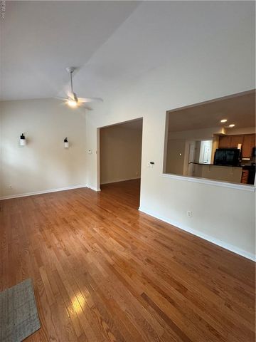 104 Daniels DR, Yorktown, VA 23690