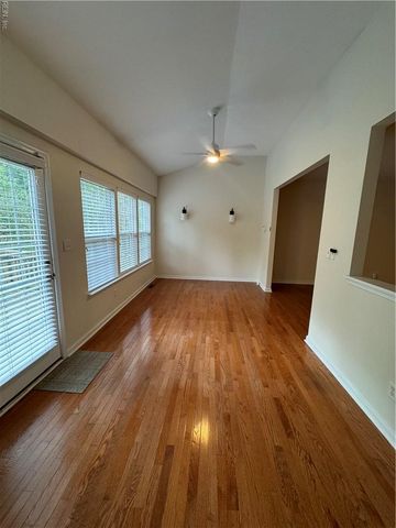 104 Daniels DR, Yorktown, VA 23690