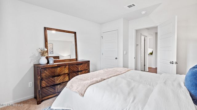 809 Fairway Avenue, Byram, MS 39272