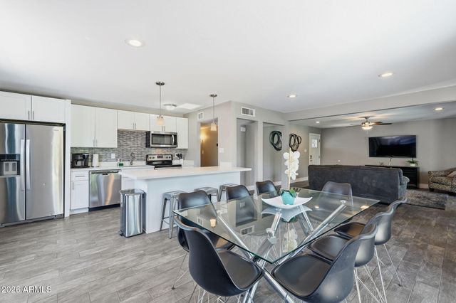 8310 E DEVONSHIRE Avenue, Scottsdale, AZ 85251