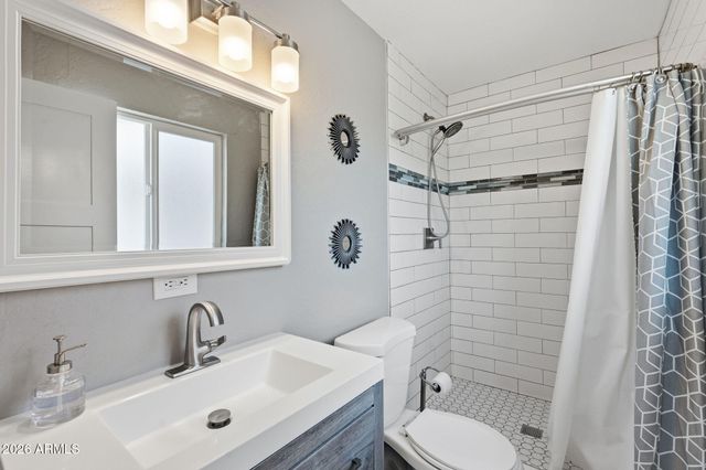 8310 E DEVONSHIRE Avenue, Scottsdale, AZ 85251