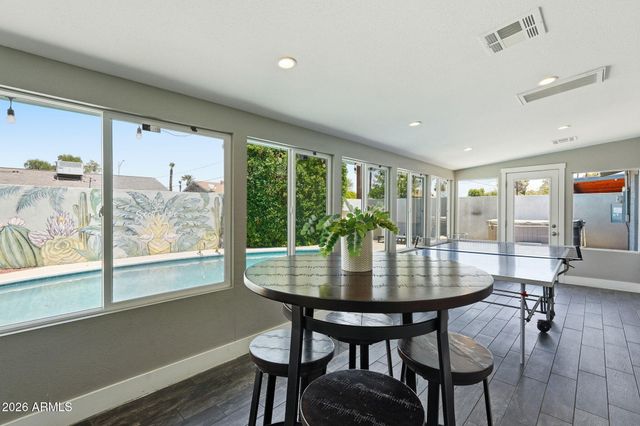8310 E DEVONSHIRE Avenue, Scottsdale, AZ 85251