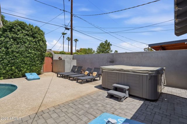 8310 E DEVONSHIRE Avenue, Scottsdale, AZ 85251