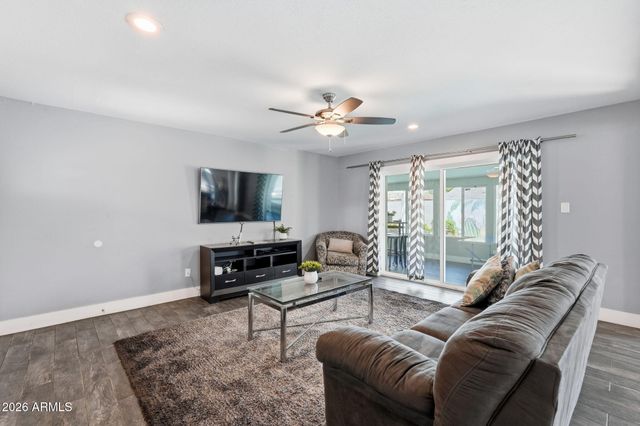 8310 E DEVONSHIRE Avenue, Scottsdale, AZ 85251