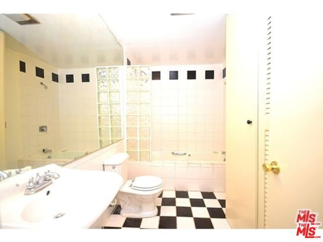 429 S Orange Drive, Los Angeles, CA 90036