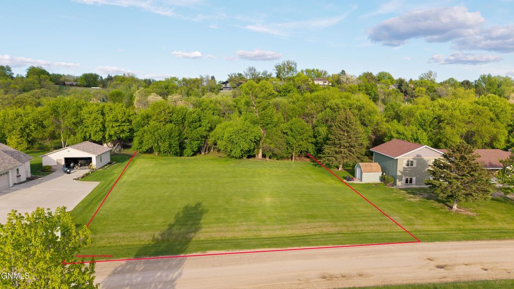 1518 Island Park Drive, Jamestown, ND 58401 photo 5