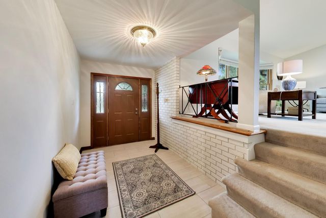 1608 E Jonquil Terrace, Arlington Heights, IL 60004