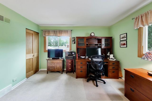 1608 E Jonquil Terrace, Arlington Heights, IL 60004
