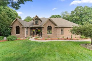 1695 Signal Point Drive, Bertrand Twp, MI 49120