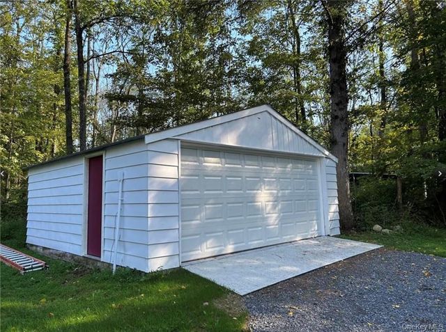 30 Daly Road, Middletown, NY 10940