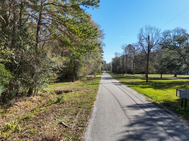 164165 Pin Oak Lane, Huffman, TX 77336