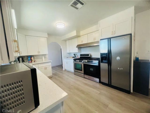 556 W Campus View, Riverside, CA 92507