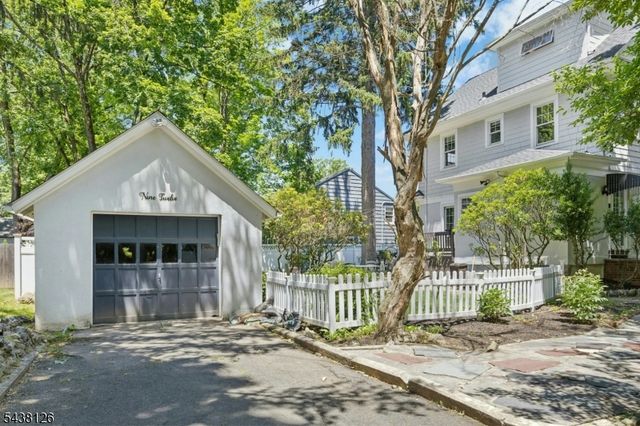 912 Rahway Ave, Westfield Town, NJ 07090