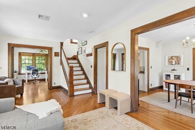 912 Rahway Ave, Westfield Town, NJ 07090