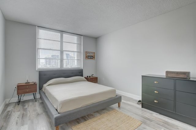 500 Bayview Drive 727, Sunny Isles Beach, FL 33160