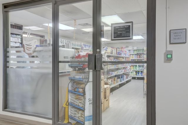 500 Bayview Drive 727, Sunny Isles Beach, FL 33160