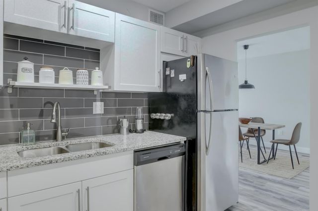 500 Bayview Drive 727, Sunny Isles Beach, FL 33160