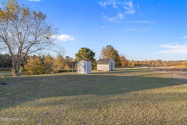 625 Garner Chapel Road, Mount Olive, NC 28365