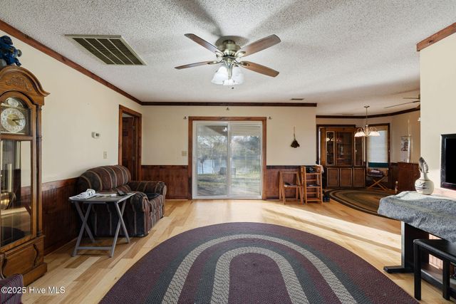 625 Garner Chapel Road, Mount Olive, NC 28365