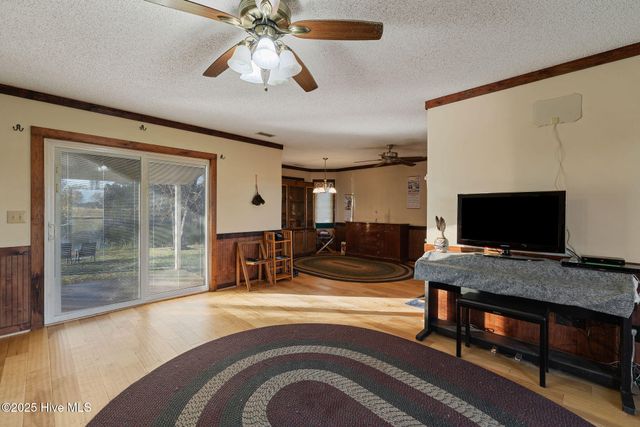 625 Garner Chapel Road, Mount Olive, NC 28365