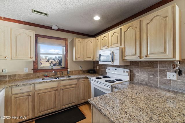 625 Garner Chapel Road, Mount Olive, NC 28365