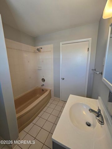 106 E Granada Drive, Brick, NJ 08723