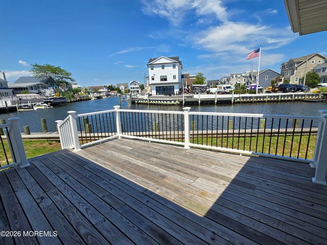106 E Granada Drive, Brick, NJ 08723