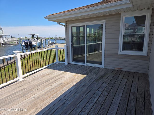 106 E Granada Drive, Brick, NJ 08723