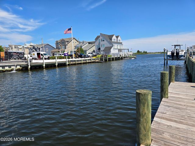 106 E Granada Drive, Brick, NJ 08723
