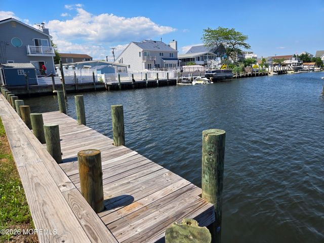 106 E Granada Drive, Brick, NJ 08723