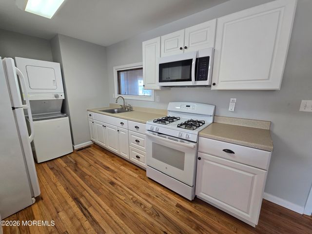 106 E Granada Drive, Brick, NJ 08723