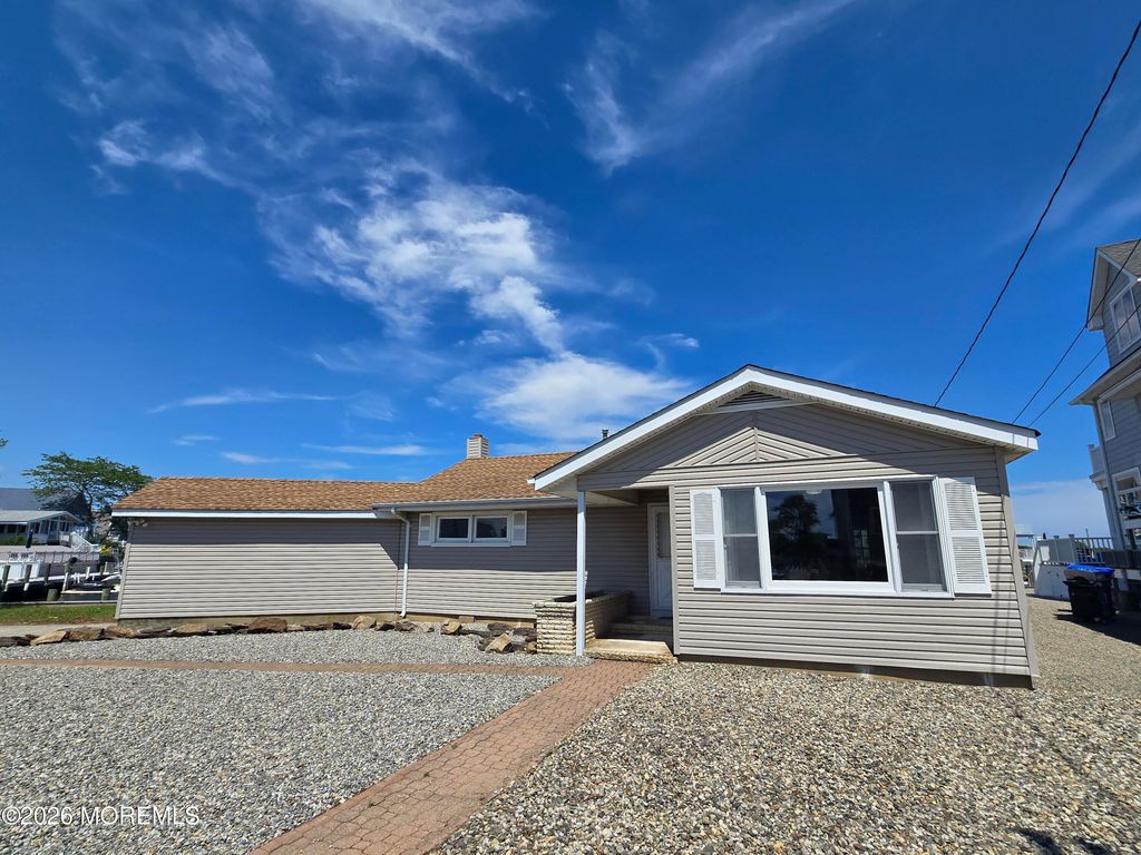 106 E Granada Drive, Brick, NJ 08723
