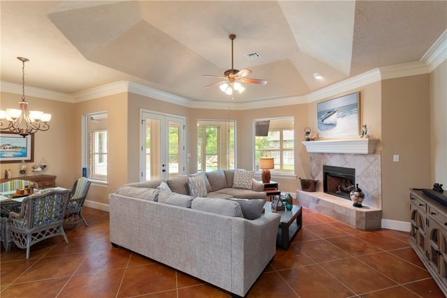 5118 Congressional Drive, College Station, TX 77845