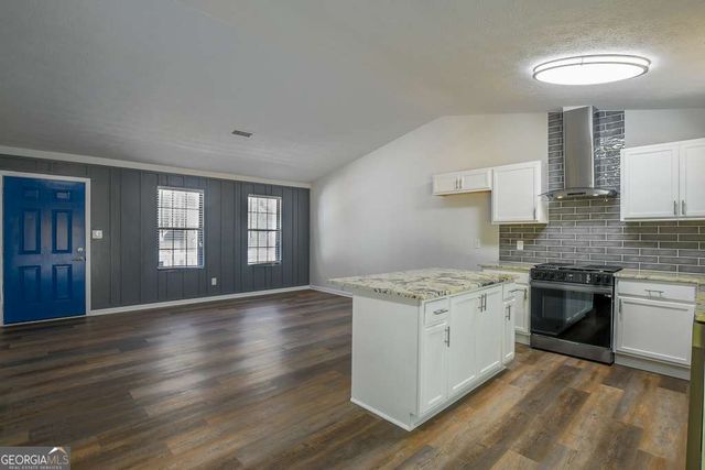 4812 White Oak Path, Stone Mountain, GA 30088