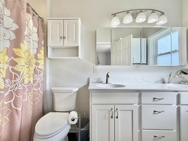 219 N Autumn DRIVE, Delavan, WI 53115