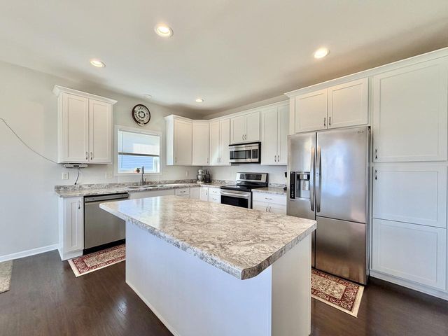 219 N Autumn DRIVE, Delavan, WI 53115