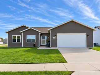 219 N Autumn DRIVE, Delavan, WI 53115