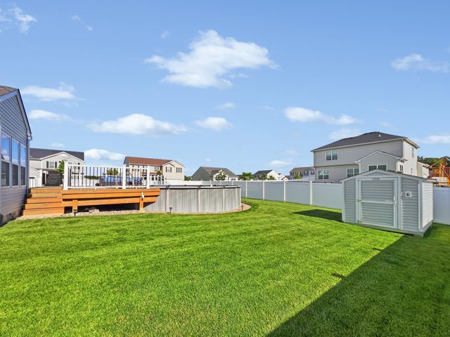 7445 E 119th Place, Winfield, IN 46307