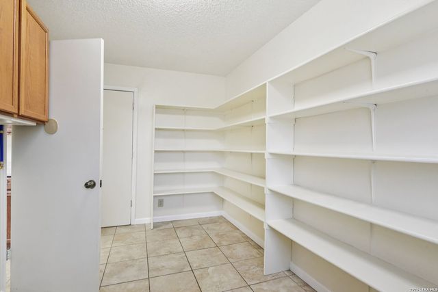 8327 Pine Meadow, Converse, TX 78109