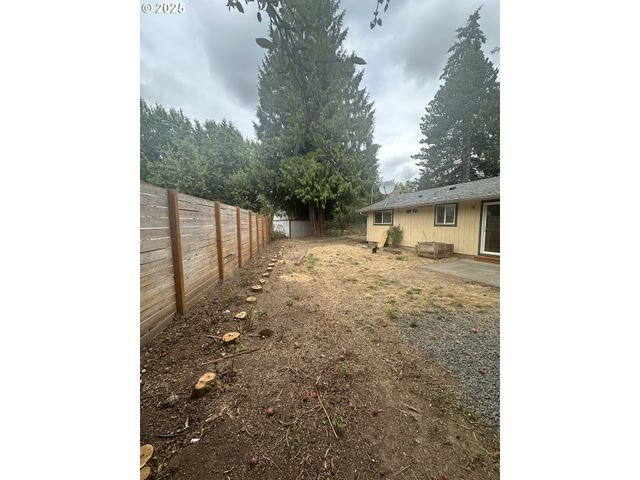 33374 Nw WICKSTROM Dr, Scappoose, OR 97056