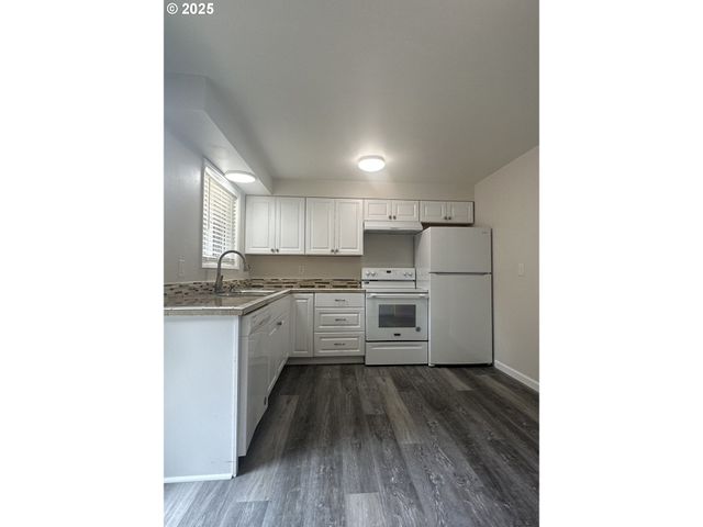 33374 Nw WICKSTROM Dr, Scappoose, OR 97056