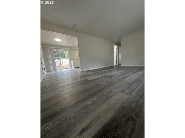 33374 Nw WICKSTROM Dr, Scappoose, OR 97056